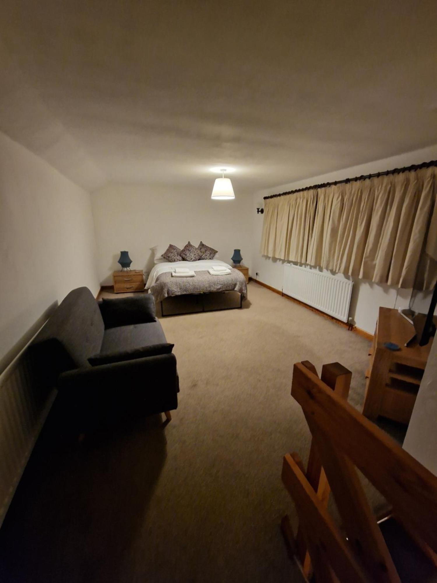 The Lodge@ Beechwood House Mossley Екстериор снимка