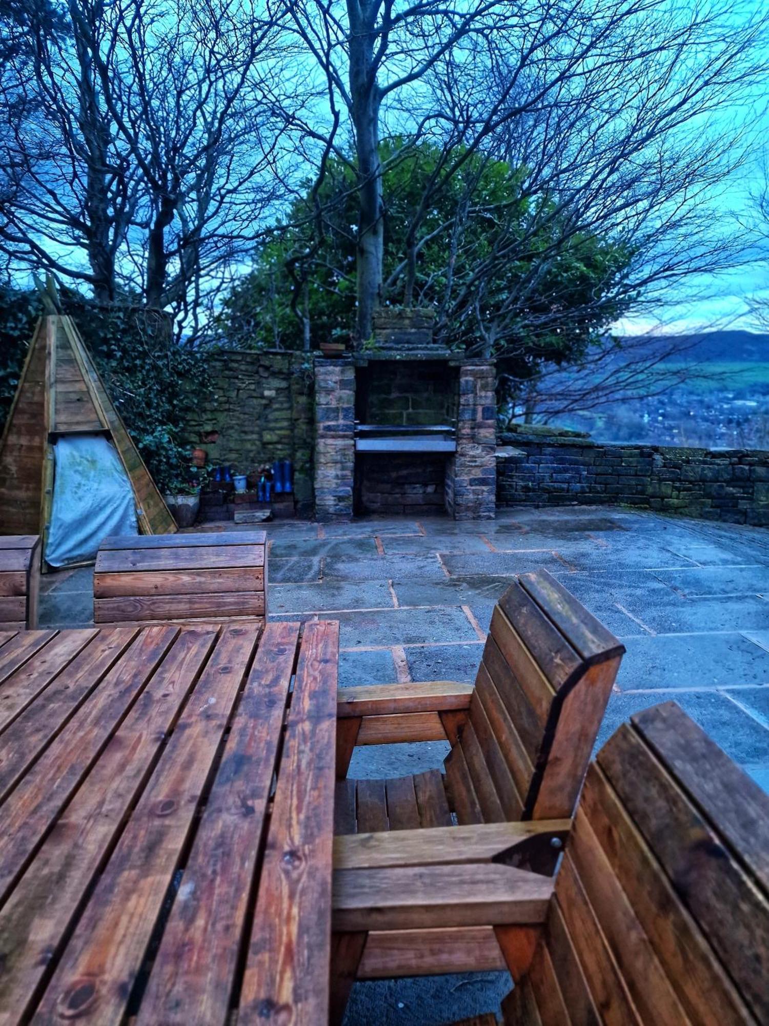 The Lodge@ Beechwood House Mossley Екстериор снимка