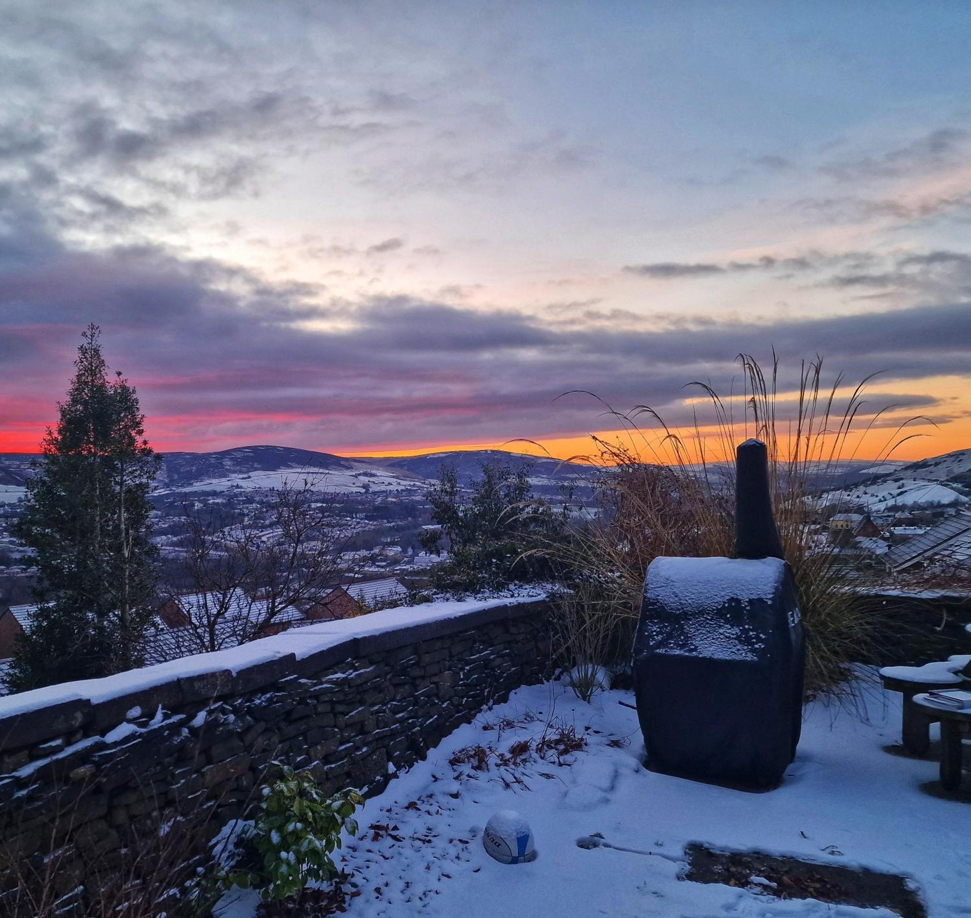 The Lodge@ Beechwood House Mossley Екстериор снимка